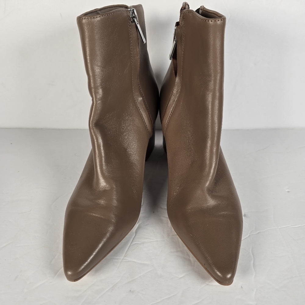 Marc Fisher Jina Light Brown Block Heel Leather Zip Up Ankle Boot Size 5.5